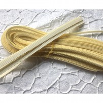 Korean corrugated strips for quilling, Vanilla (10 pieces)