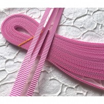 Korean corrugated strips for quilling, Bright pink (10 pieces)