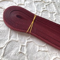 Korean corrugated strips for quilling, Burgundy (10 pieces)