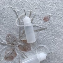 Glue applicator bottle